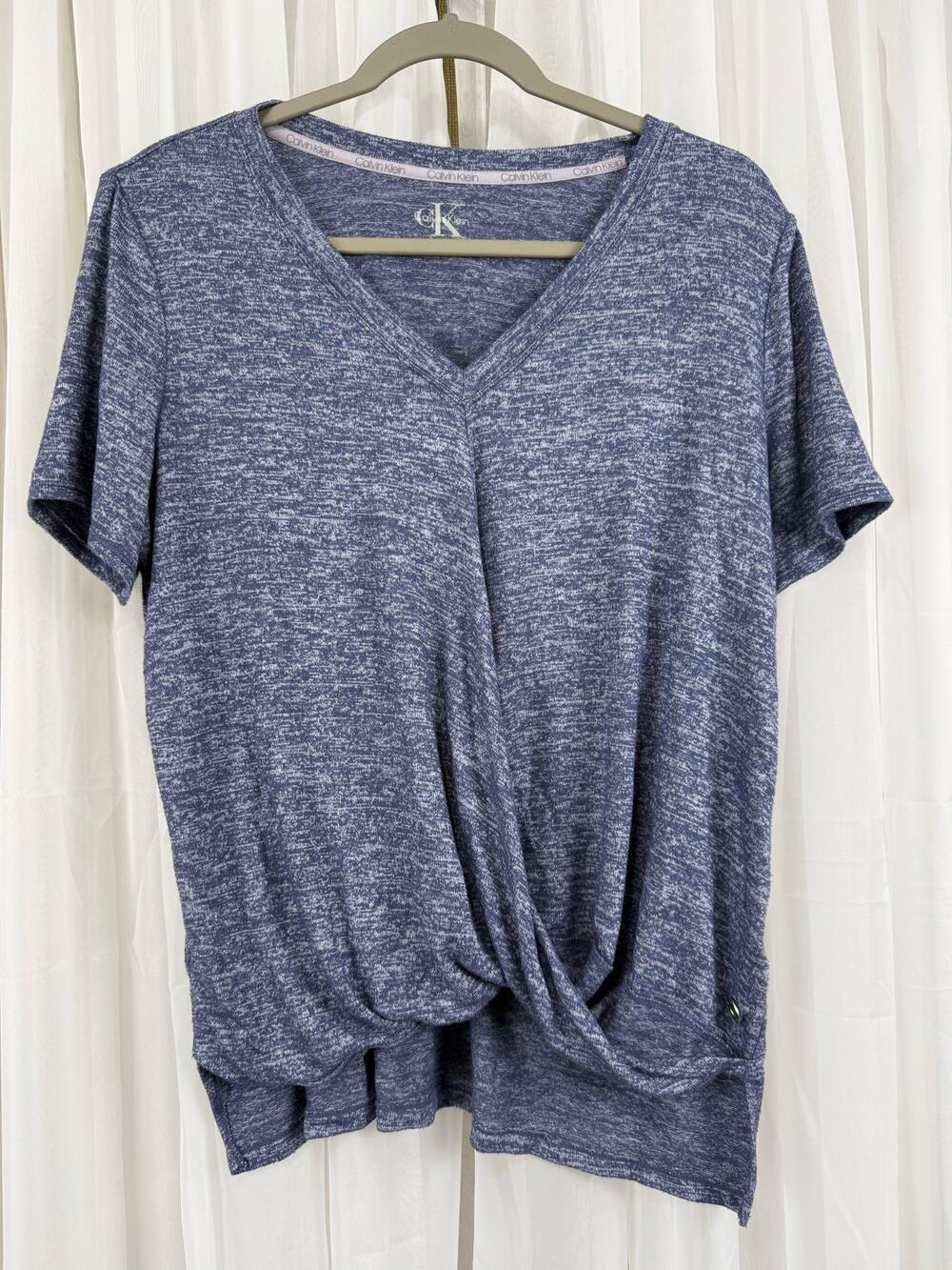 Calvin Klein Women’s Twist Front V-Neck Short Sleeve Top Medium Blue Heather